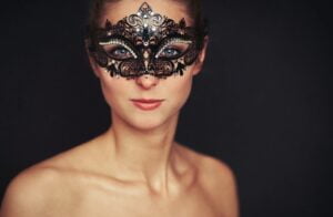 boudoirfoto met masker van Ferdivds